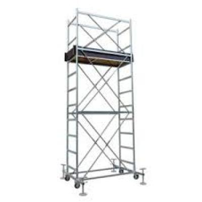 Steel scaffolding with a working height of 5m
